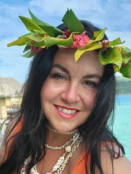 Book with a Certified travel agent Tahiti Specialist