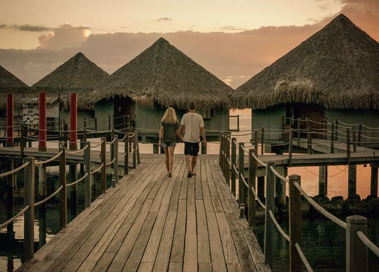 Romance in Bora Bora © Myles McGuinness