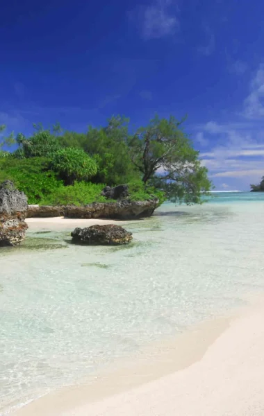 Rimatara white sand beach ©_Frédéric Cristol