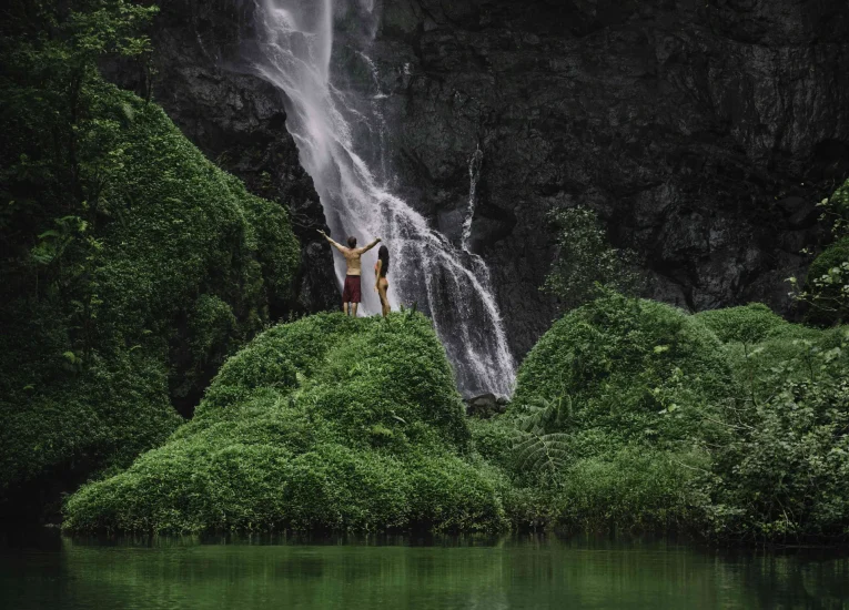 Randonnée à Tahiti Et Ses Îles ©Myles McGuinnes