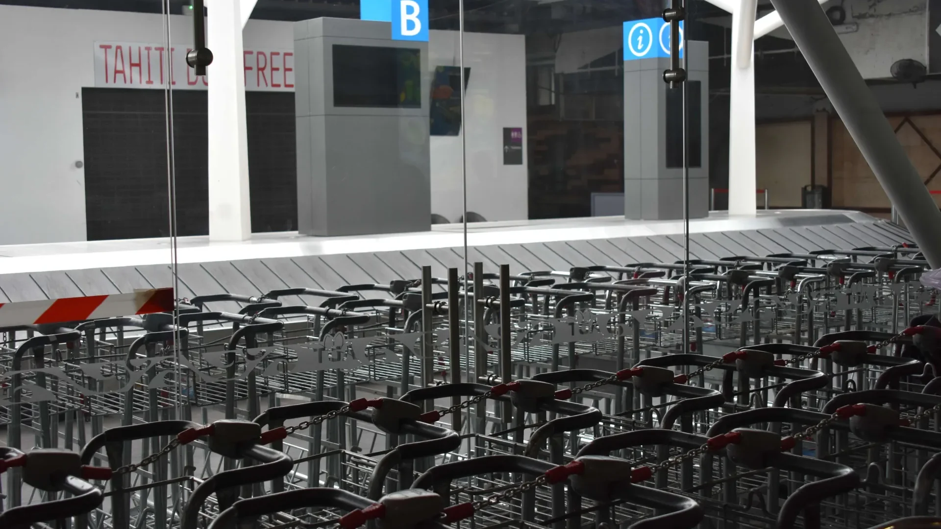 inside bora bora airport