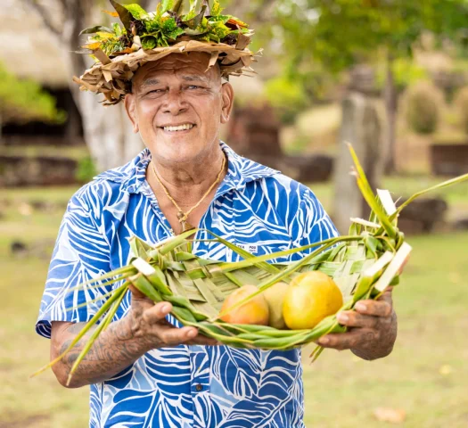 Meet the locals in Nuku Hiva © Grégoire Le Bacon