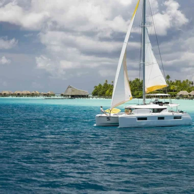 On a catamaran in Tahaa ©_Grégoire Le Bacon