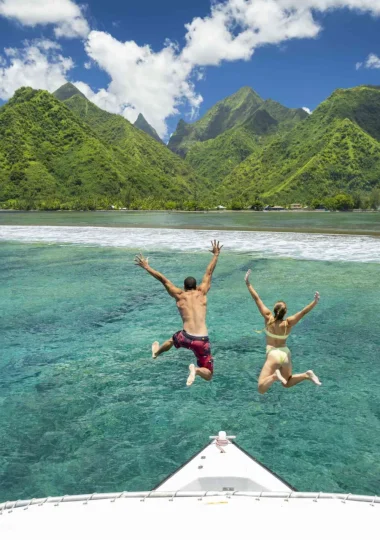 Tahiti iti seen from the sea © Grégoire Le Bacon