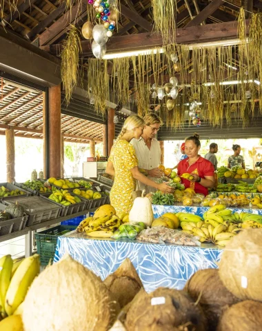 Market place in Nuku Hiva © Grégoire Le Bacon