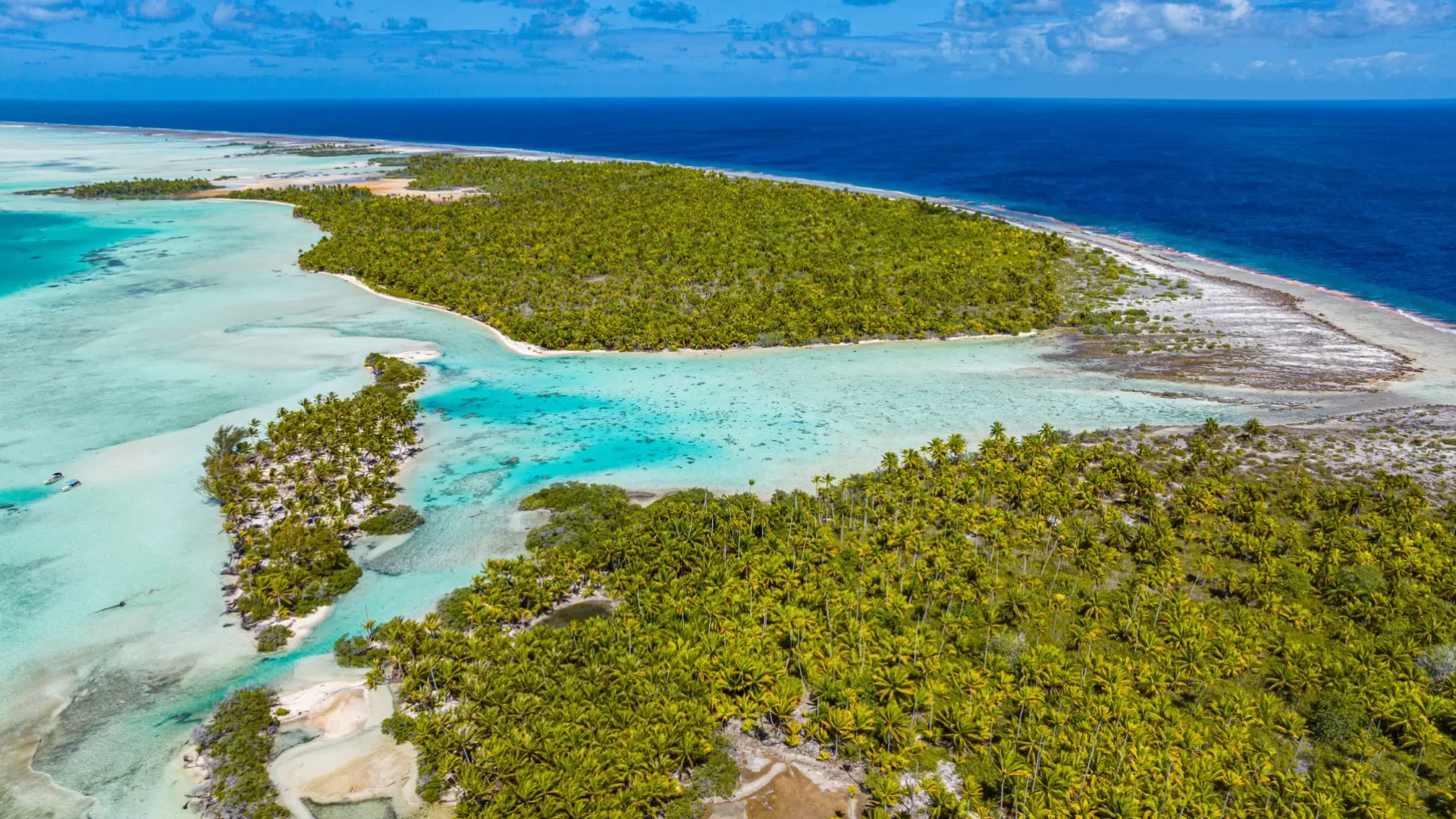 Aerial view of Fakarava © Michael Runkel